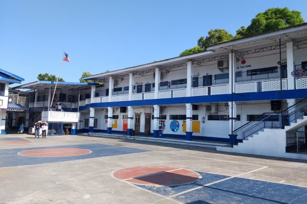 Facade 16